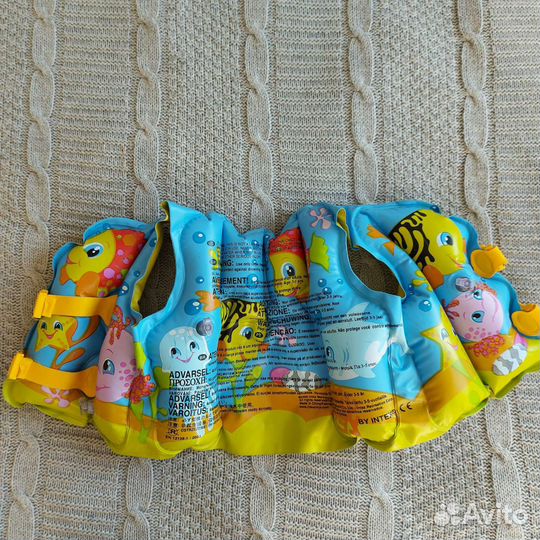 Детский надувной жилет для плавания