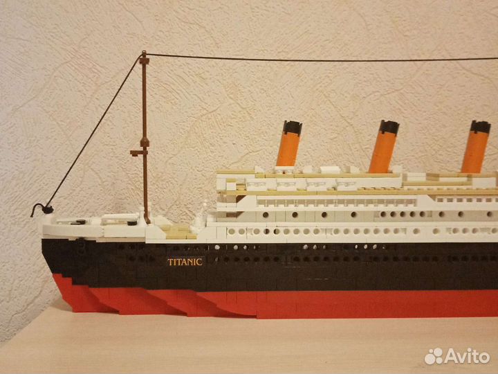 Lego титаник