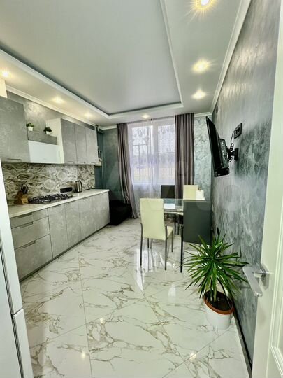 1-к. квартира, 48 м², 1/3 эт.