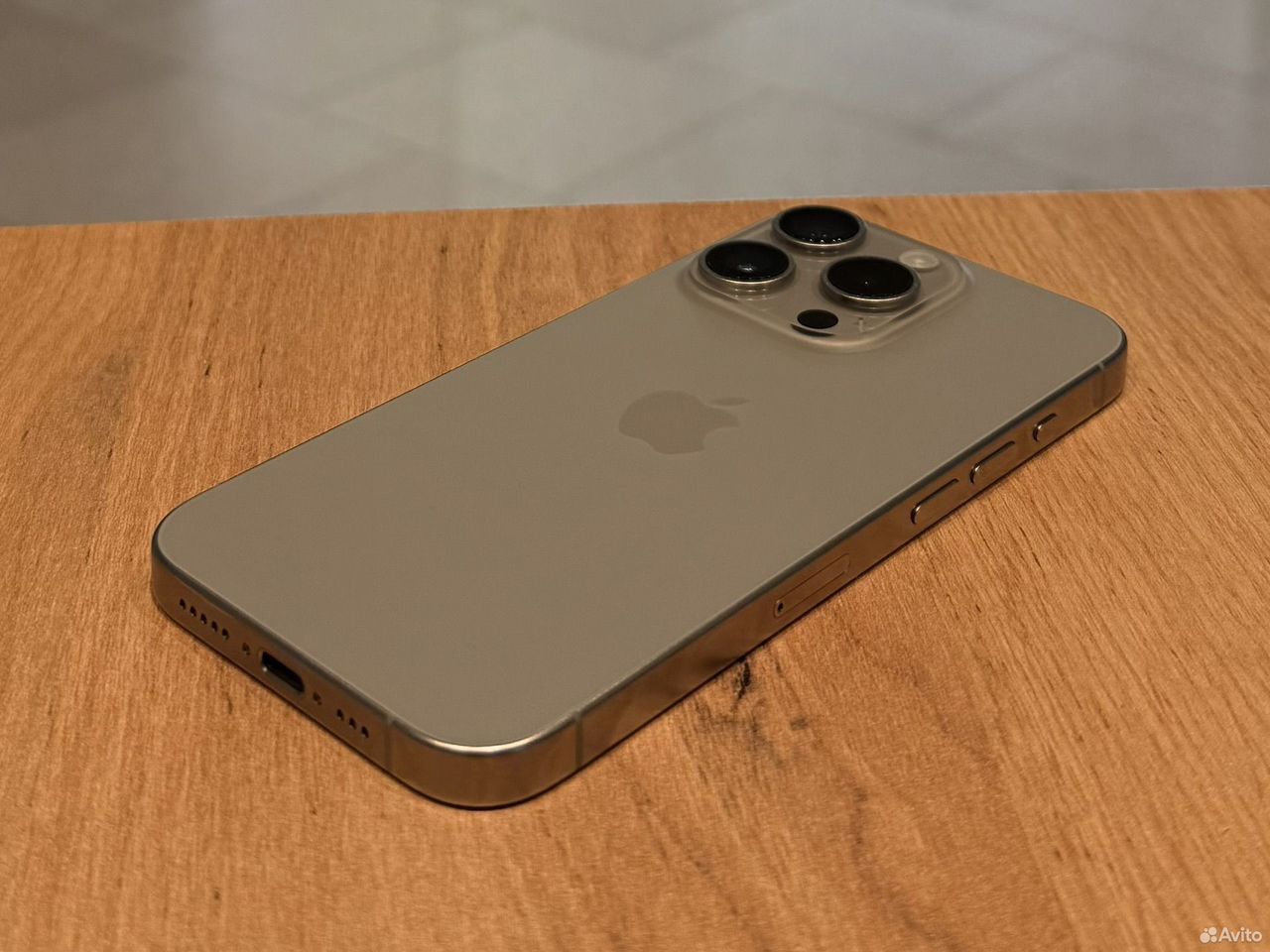 iPhone 15 Pro, 256 ГБ, SIM + eSIM