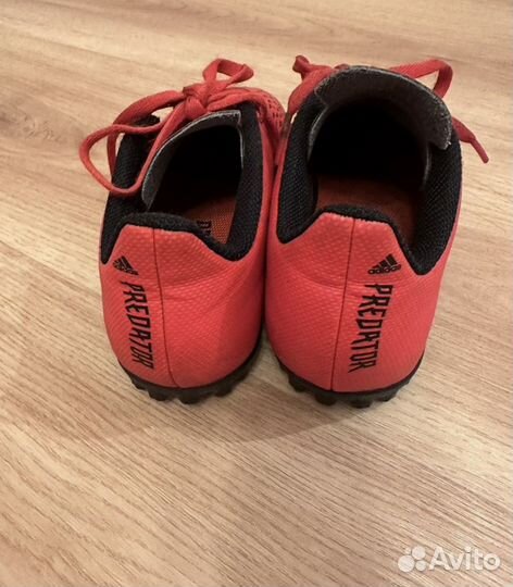 Бутсы сороконожки adidas predator freak 32 р