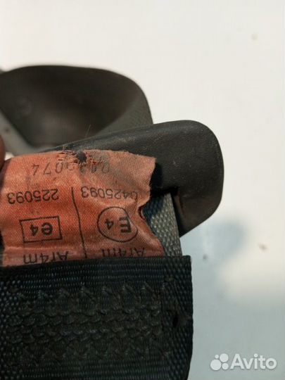 Ремень безопасности задний левый Kia Clarus седан