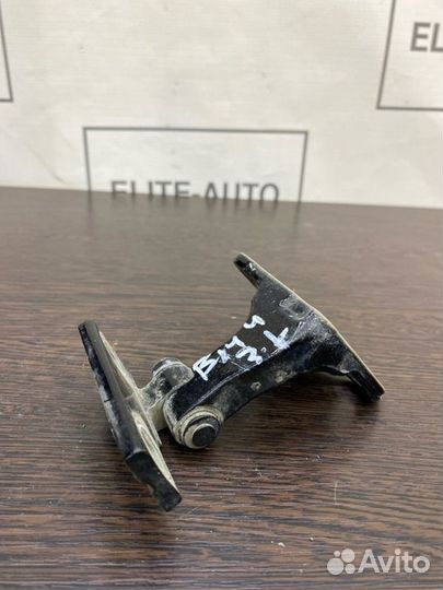 Петля двери задняя левая Bmw 7 E66 2002