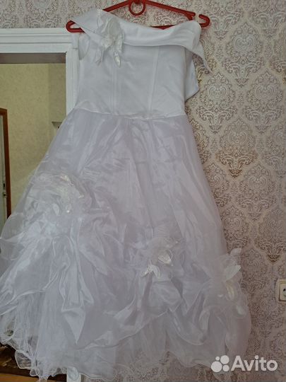 Вечернее платье