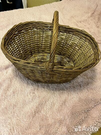 Корзина плетеная
