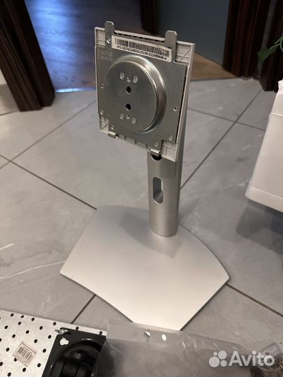 Подставка/держатель для монитора