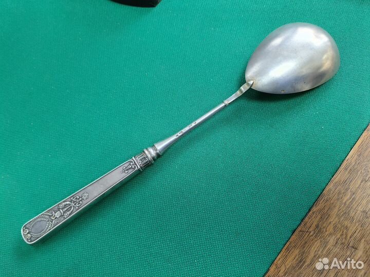 Серебряная сервировочная ложка для салата. 84пр