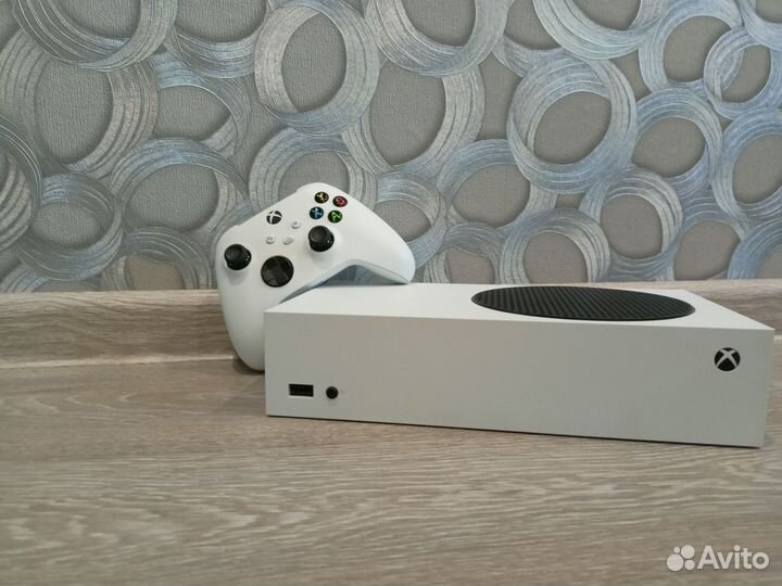 Игровая приставка xbox series s