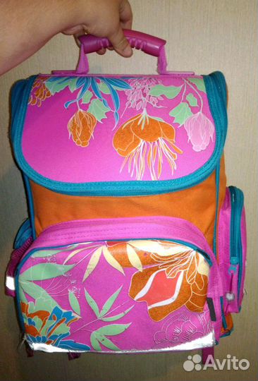Рюкзак или ранец школьный для девочки 1-4 класс