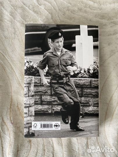 Книга Prince Harry Spare