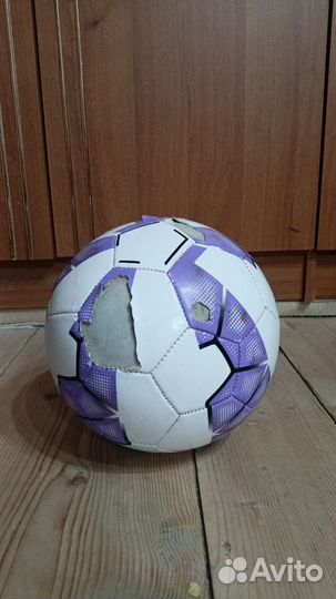 Футбольный мяч