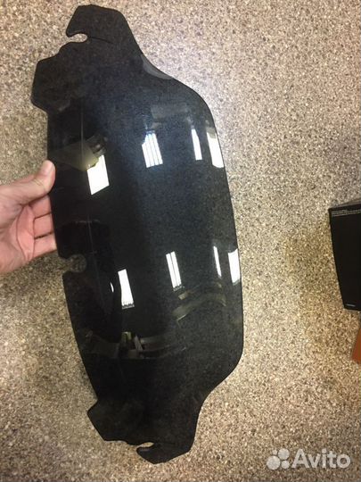 Ветровое стекло Street Glide CVO Harley-Davidson