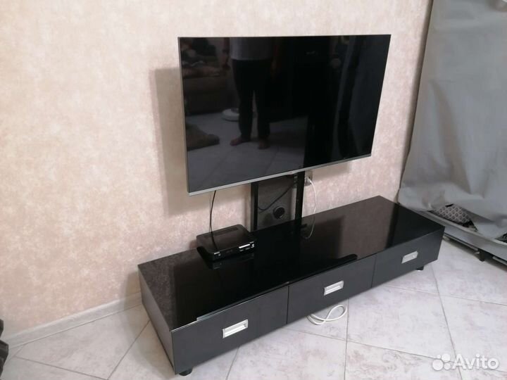 Подставка под телевизор, тумба
