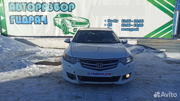 Стекло двери задней левой (форточка) Honda Accord