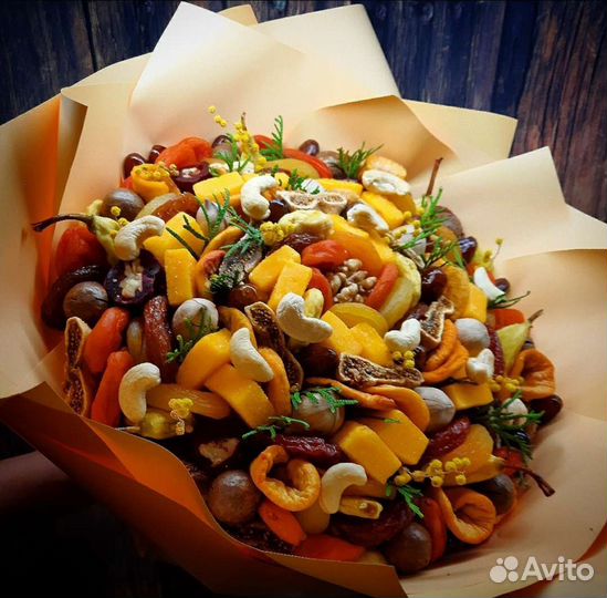 Букет из сухофруктов