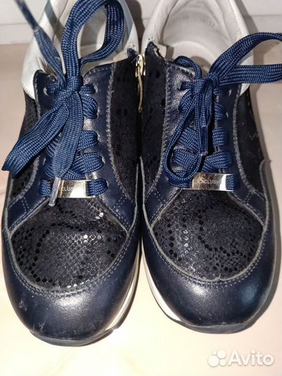 Обувь детская 34 -35 размер в хорошем состоянии