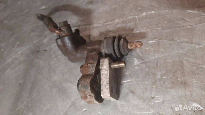 Цилиндр сцепления рабочий Nissan Primera P12 2001