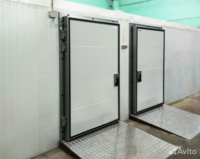 Двери для холодильной камеры