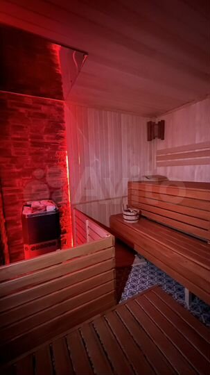 Дом 180 м² на участке 3 сот.