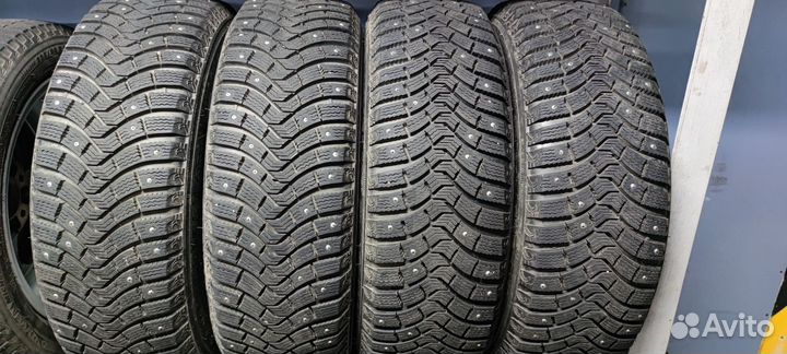 Комплект колес Mitsubishi Outlander R16