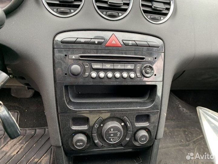 Штатная магнитола Peugeot 408