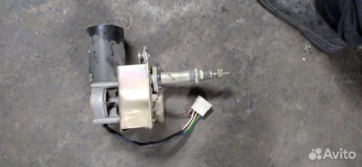 Стеклоочиститель 24v