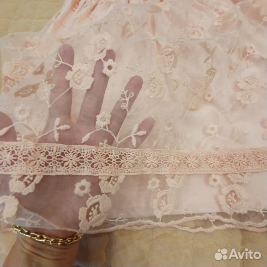 Нарядное платье на девочку 6-8 лет