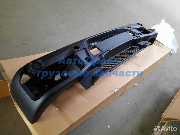 Бампер передний Ивеко Еврокарго 504281887