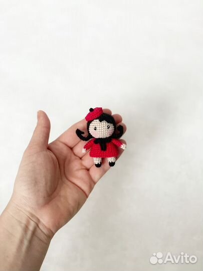 Кукла Амигуруми Парижанка, Кукольная миниатюра