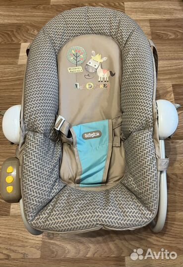 Шезлонг для новорожденных