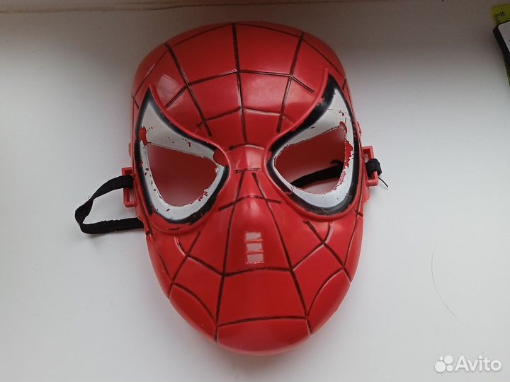 Маска человека паука