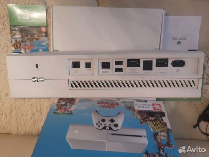 Xbox One (Полный комплект)
