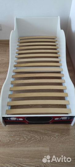 Детская кровать от 3 лет с матрасом машинка