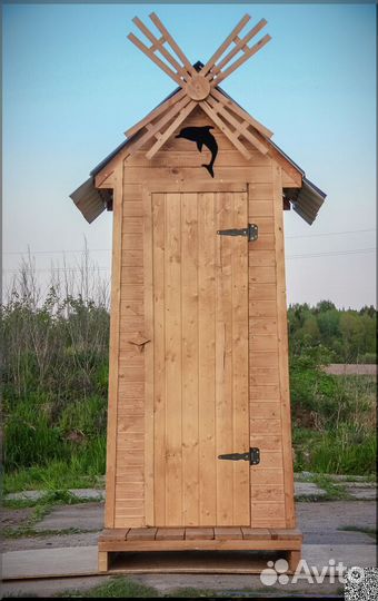 Дачный туалет деревянный