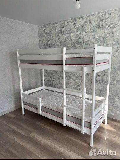 Двухъярусная кровать из массива от производителя