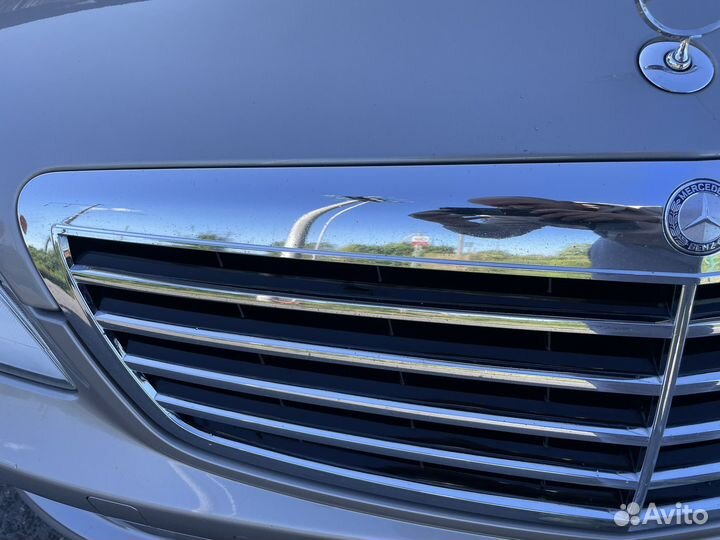 Решетка mercedes 221