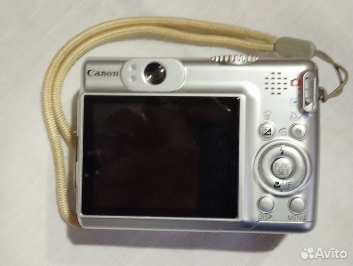 Компактный фотоаппарат canon