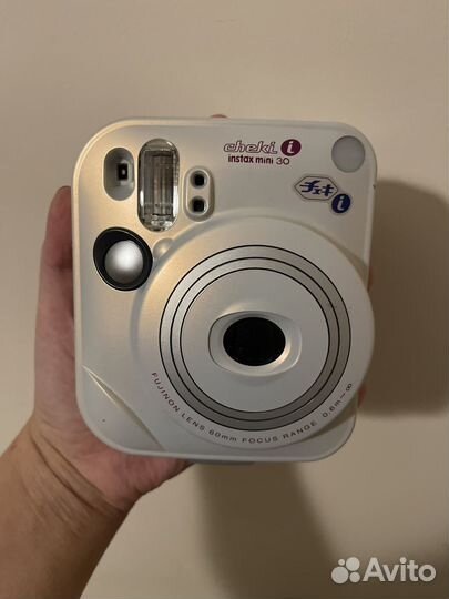 Фотоаппарат с мгновенной печатью