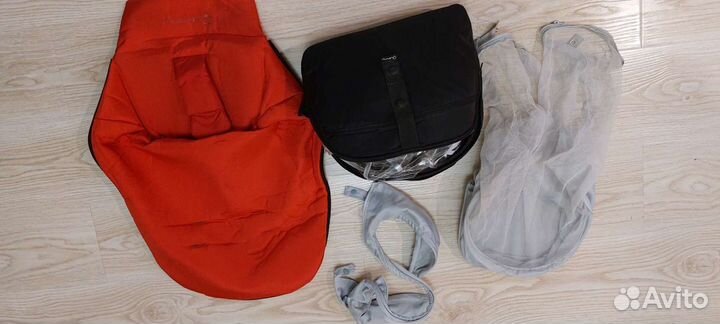 Прогулочная коляска quinny