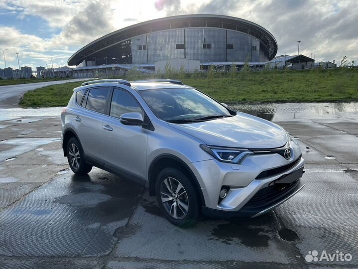 Toyota RAV4 2.2 AT, 2018, 170 000 км