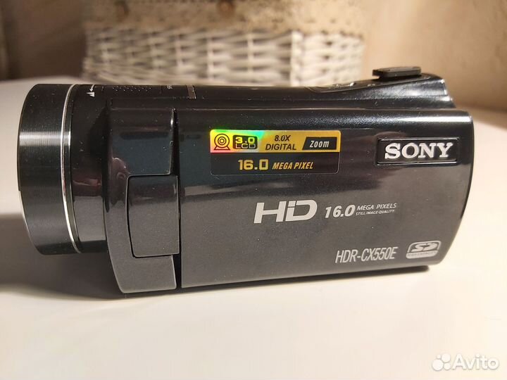 Видеокамера Sony HDR-CX550E