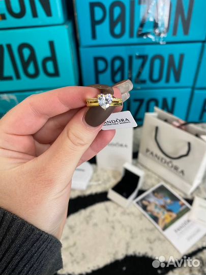 Кольцо пандора золотистое с сердцем оригинал