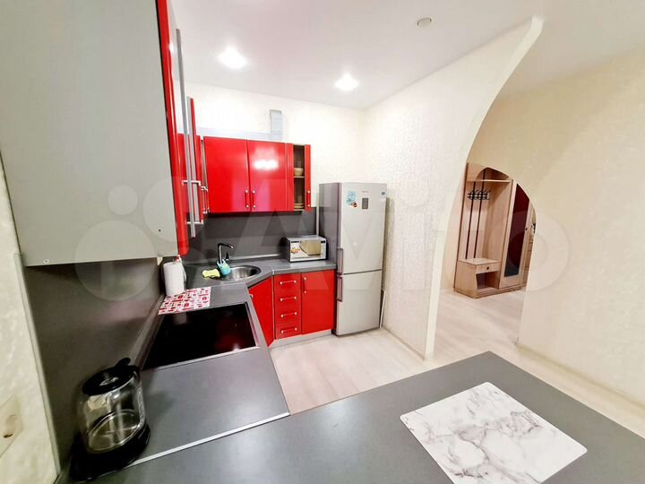 2-к. квартира, 82 м², 13/17 эт.