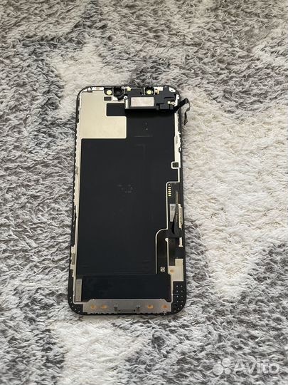 Дисплей на iPhone 12 pro