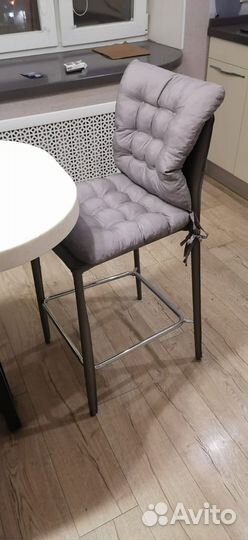 Кухонный стол и стулья бу