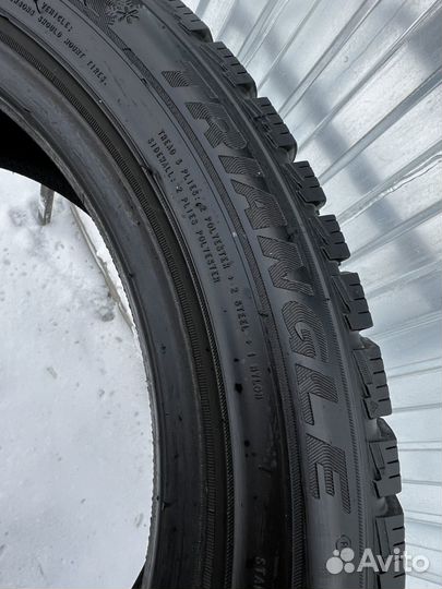 Triangle Snowlink TWT02 235/45 R18 98R