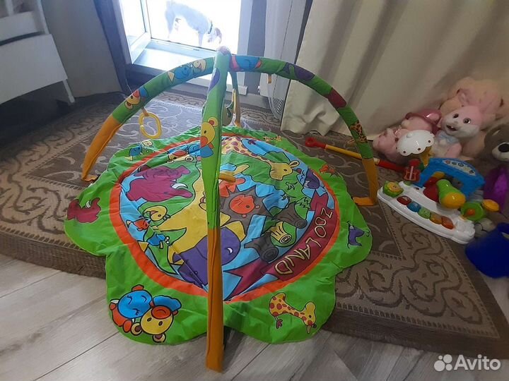 Развивающий коврик