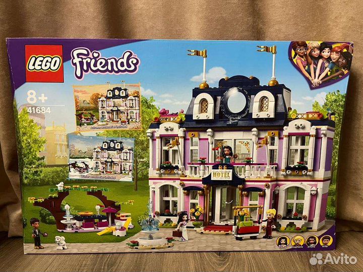 Lego Friends 41684 Гранд-отель Хартлейк Сити