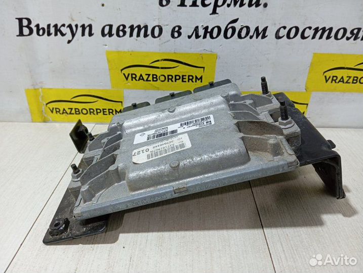 Блок управления двигателем Renault Kangoo K4M836