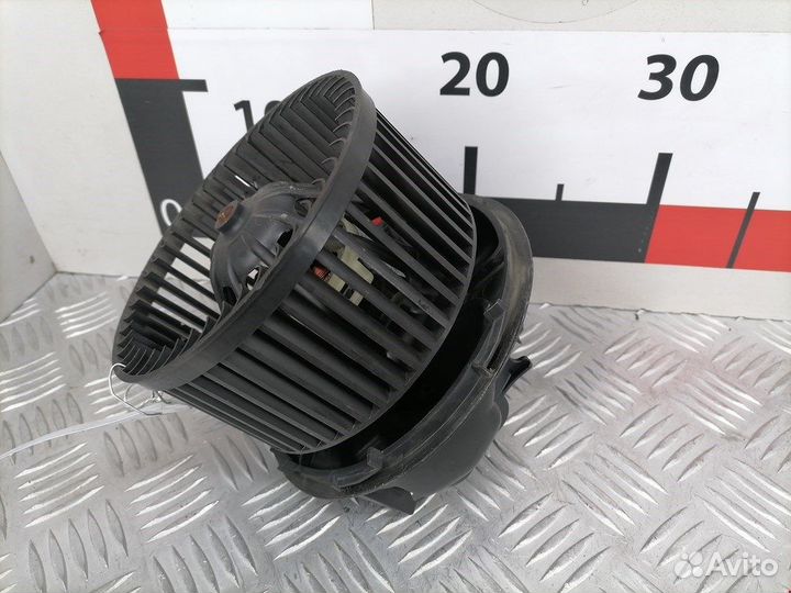 Моторчик печки для Renault Megane 2 7701056965